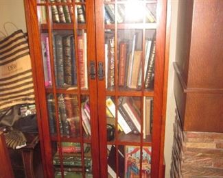 Books/BookCases/Display Case