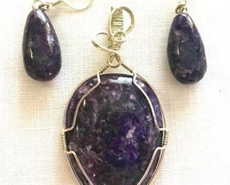 Amethyst pendant and earring set 