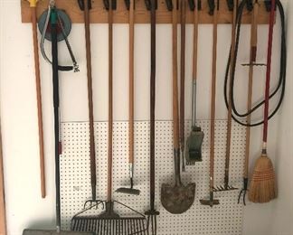 Garden/garage tools 