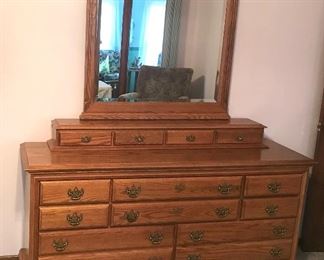Mobel Inc. "Oak Towne" dresser with mirror 