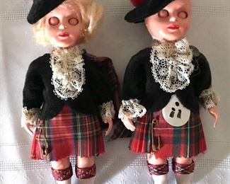 Vintage pair of Scottish dolls