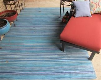 Outdoor area rug