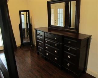 Large dresser w/ beveled mirror & a standing mirror