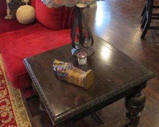 Lamp table w/ detailed carvings, Tiffany-style lamp