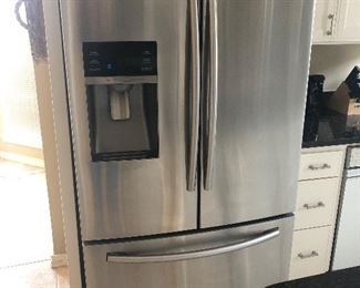 Samsung Stainless Steel French Door Refrigerator (Bottom Drawer Freezer) “works great”