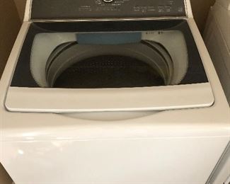 Whirlpool Washer / Dryer - both clean and working 100% 