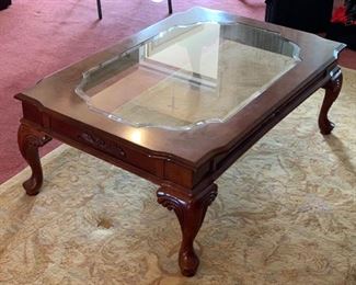 Glass Top Ornate Coffee Table 16x30x45in HxWxD