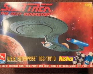 Star Trek AMT USS Enterprise NCC-1701-d Model
