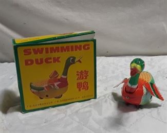 Tin Swimming Duck 