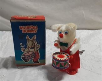 Musical Wind-up Bunny 