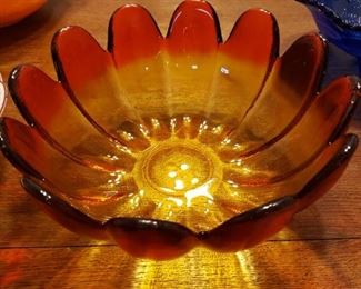 Amberina Glass Petal Bowl