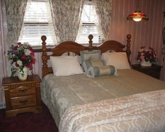 Really nice King Bed with Denver Mattress Supreme