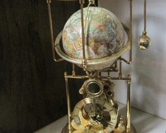 RARE SMITHSONIAN COSMOCHRONOTROPE BY FRANKLIN MINT