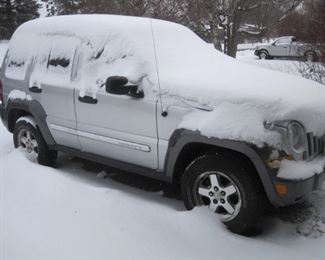 2006 Jeep Liberty with 145,000 miles. Car is not currently running, needs an ignition coil.