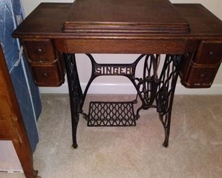 Singer sewing machine with peddle