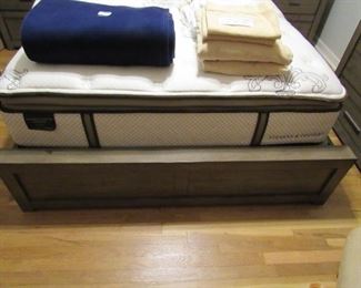Bed w/Pillow-top Serta Mattress and box springs, blankets and sheets