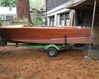 Restoration ready 1947 16 ft Chris Craft Runabout Special.
