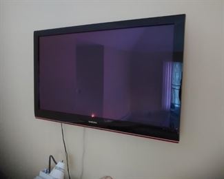 Flat screen tv's 4 available