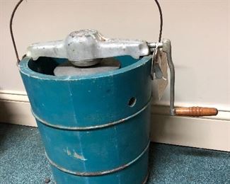 Vintage White Mountain Ice Cream Maker