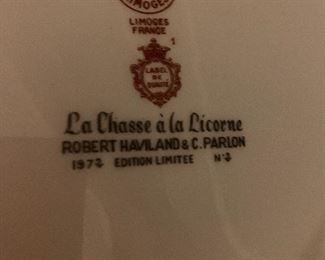 CH FIELD HAVILAND LIMOGES 1972 LA CHASSE A LA LICORNE 1972 UNICORN 9 7/8" PLATE