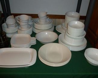 Lots of corelle