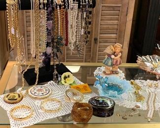 Vintage Jewelry