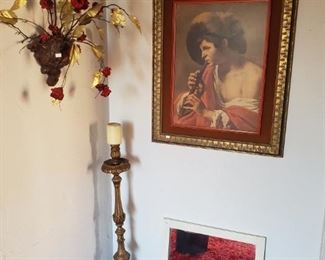 Lots of pictures and artwork.