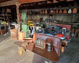 Unbelievable 6 car Garage!  The pictures should speak for itself!!