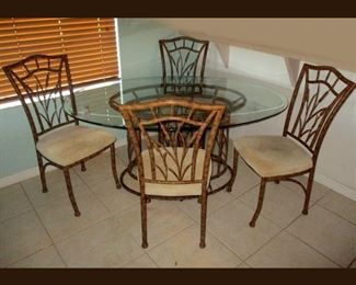 Gorgeous Dinette Set 