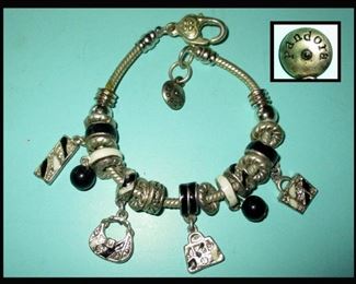  Pandora Bracelet 