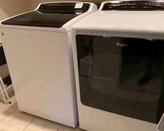 Cabrio washer and dryer