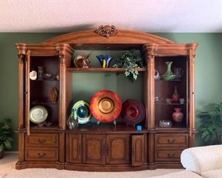 5 Piece beautiful entertainment center. Adjustable to fit any size TV