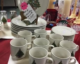 Holiday table settings