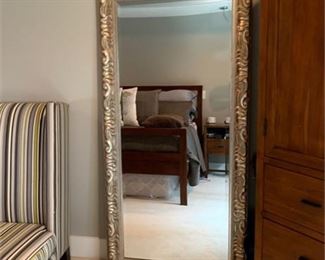 Lot 032
Ornate Floor Mirror Champagne Gold Wash Finish