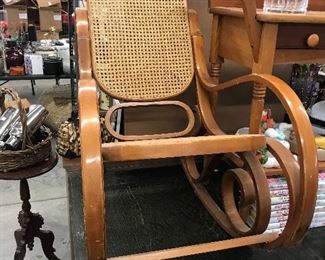 Rocking chair 