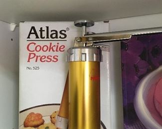 Atlas cookie press