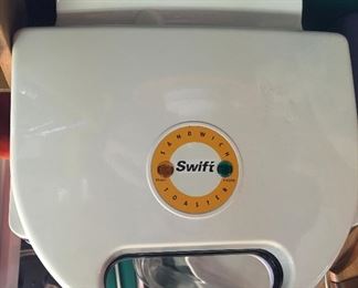Swift sandwich press