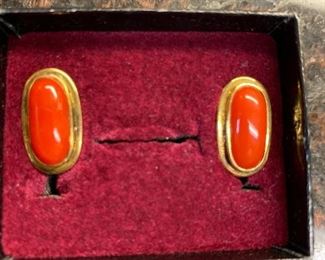 Vintage coral and 18K gold earrings