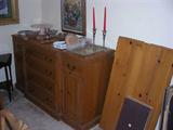 art of 9 piece Dining Room Set; Table (3 leaves and pads), 6 chairs (2 with arms), China Cabinet, Buffet