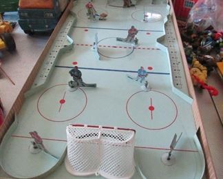 vintage Hockey game 1950's