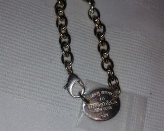 Sterling "Return to Tiffany" bracelet