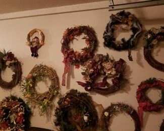 Every style holiday wreaths!