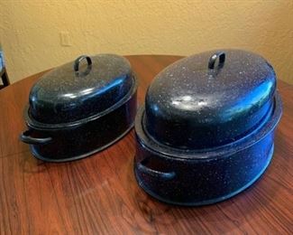 Roasting pans https://ctbids.com/#!/description/share/293085