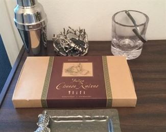 Shaker, Mini Ice Bucket and Wine Holderhttps://ctbids.com/#!/description/share/294807