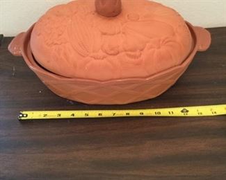 Clay Casserole https://ctbids.com/#!/description/share/294812