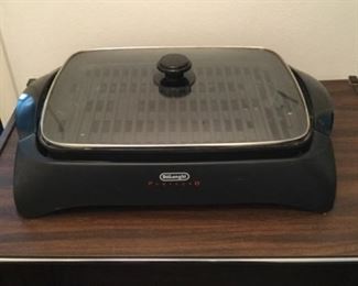 Delonghi Perfecto and Brevielle Griddle https://ctbids.com/#!/description/share/294804