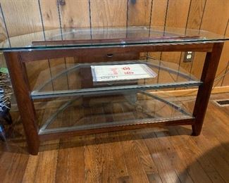 OFF SITE- TV STAND
$40 CASH
