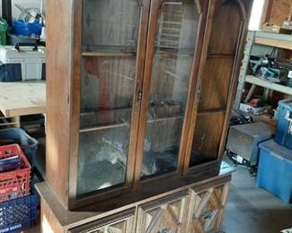 China cabinet - missing one door glass and glass shelves