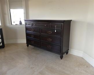 Lexington Dresser