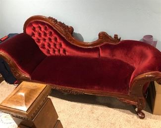 Fainting Chaise